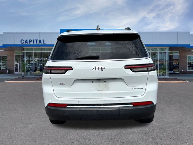 Vehicle image 7 of 18