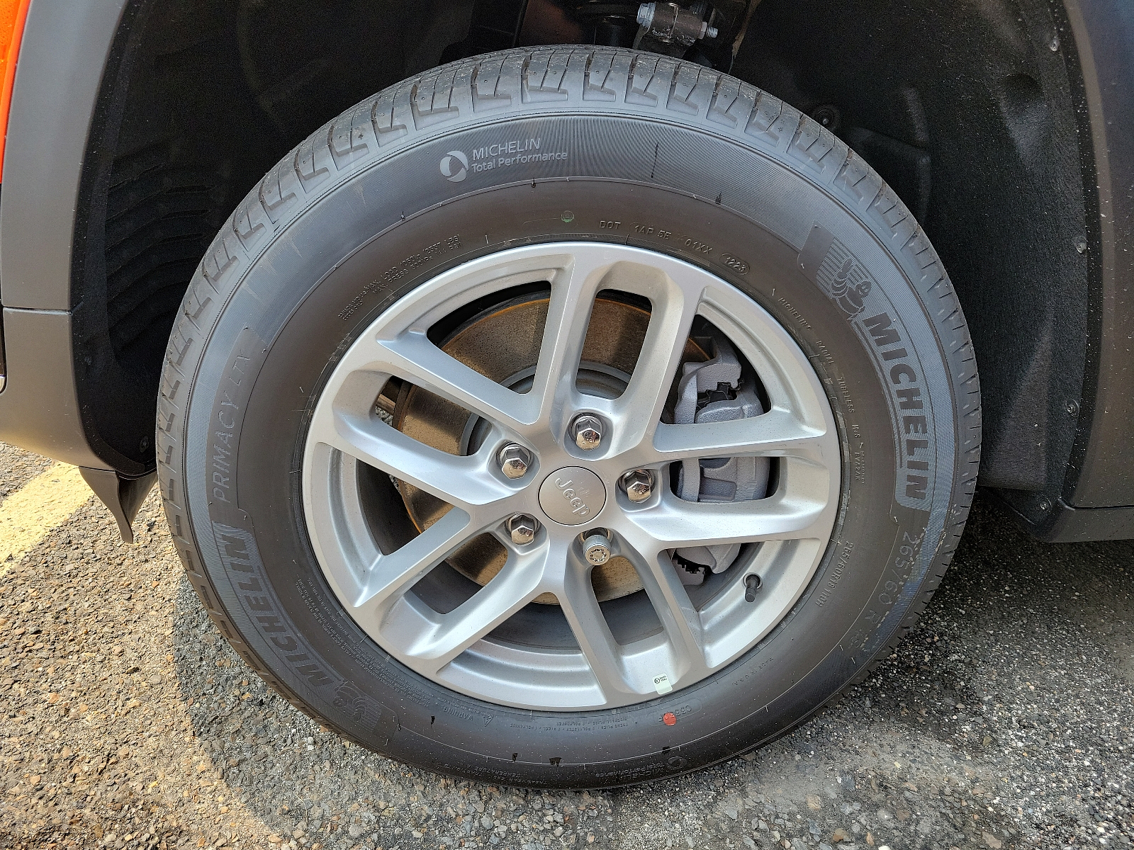 Vehicle image 4 of 6