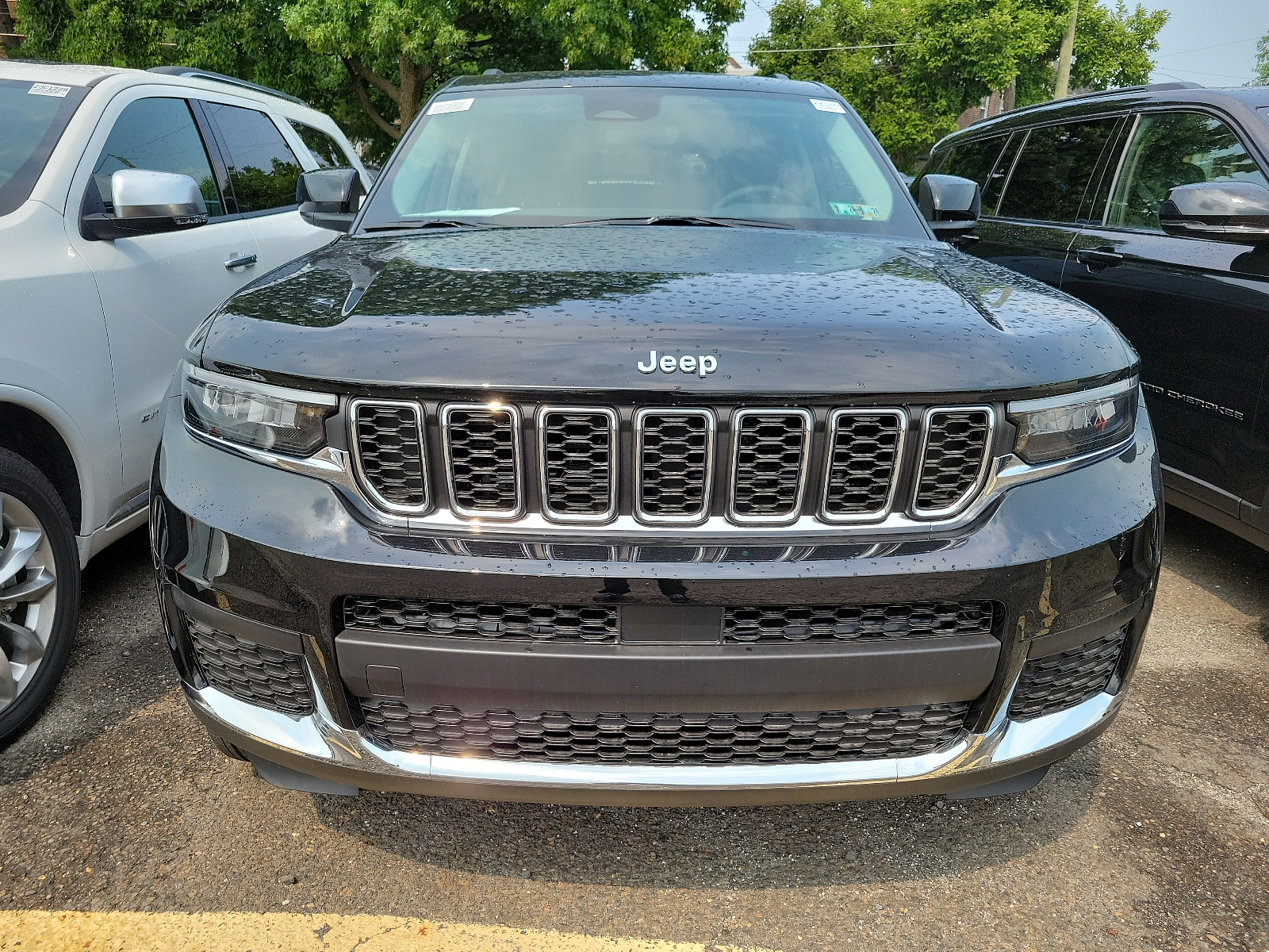 Vehicle image 2 of 6