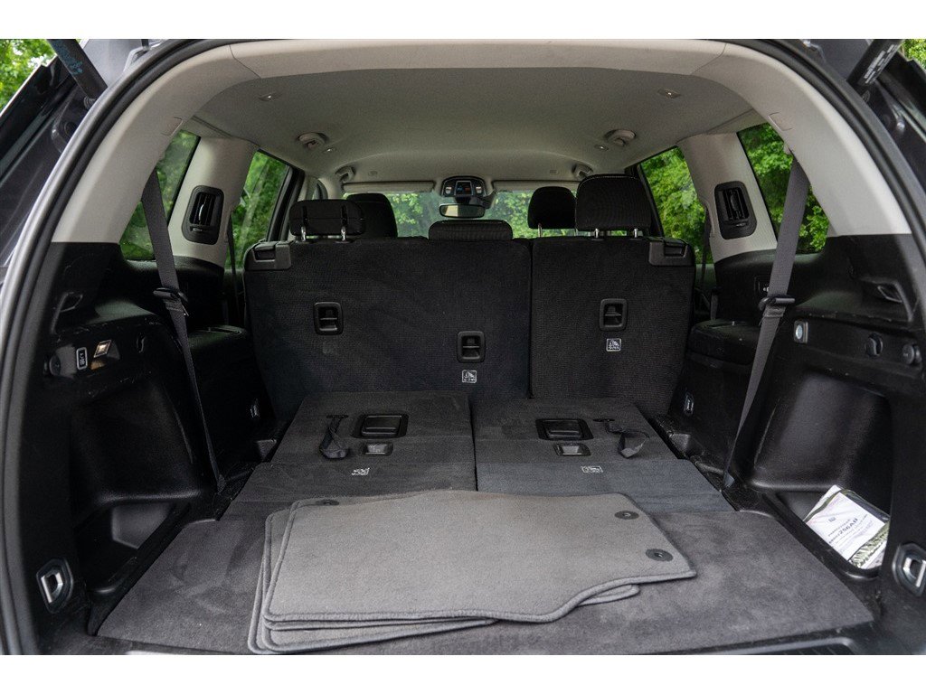 Vehicle image 13 of 43