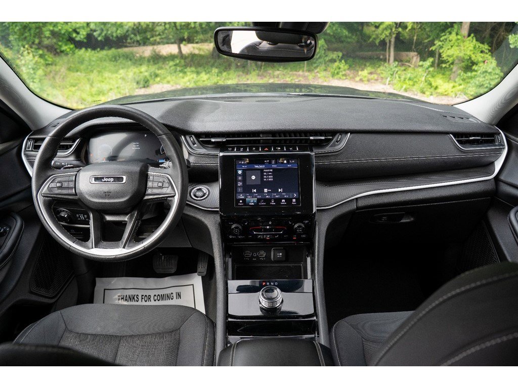 Vehicle image 24 of 43
