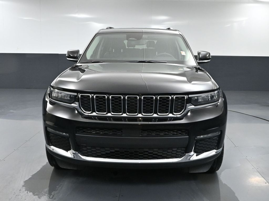 Vehicle image 3 of 66