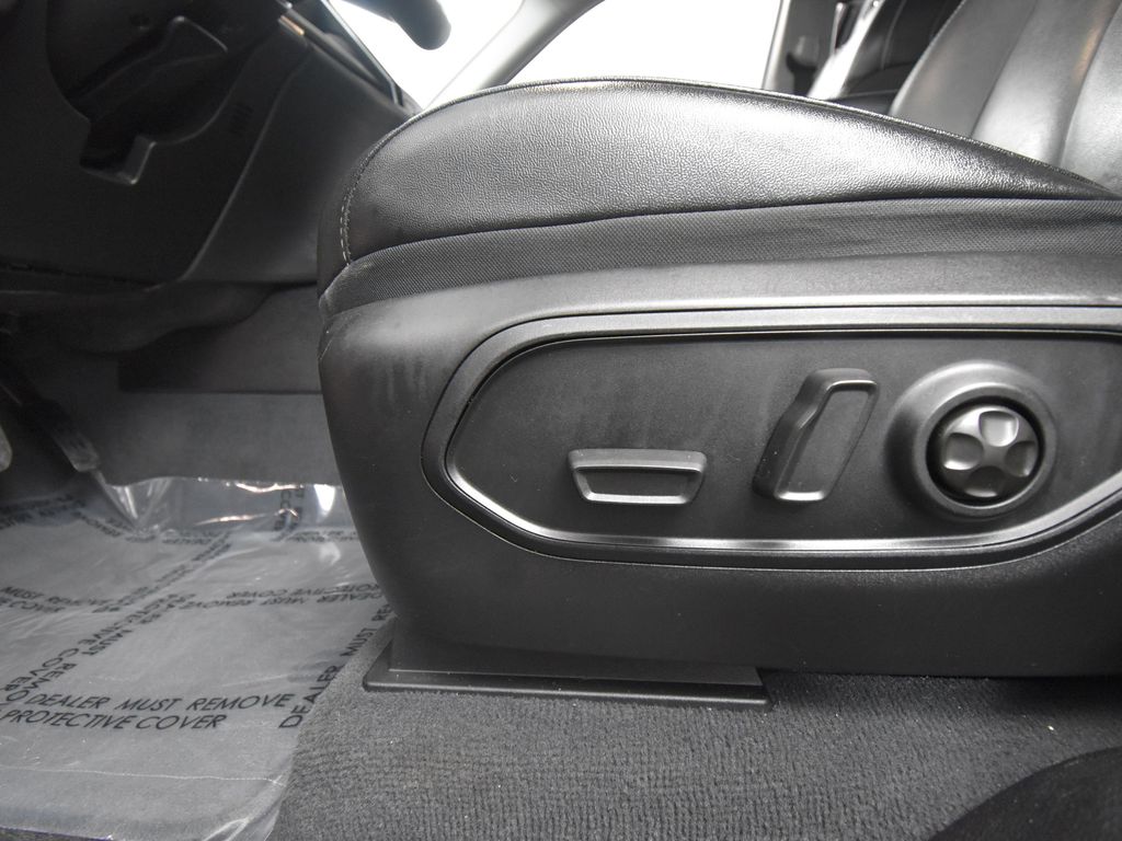 Vehicle image 65 of 66