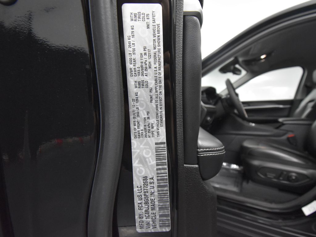 Vehicle image 52 of 66
