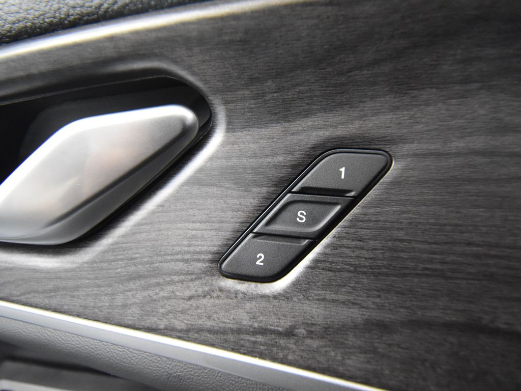 Vehicle image 48 of 66