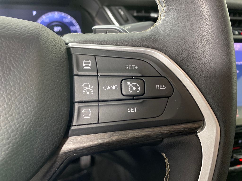 Vehicle image 15 of 45