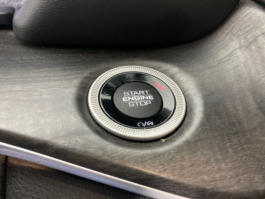 Vehicle image 20 of 45