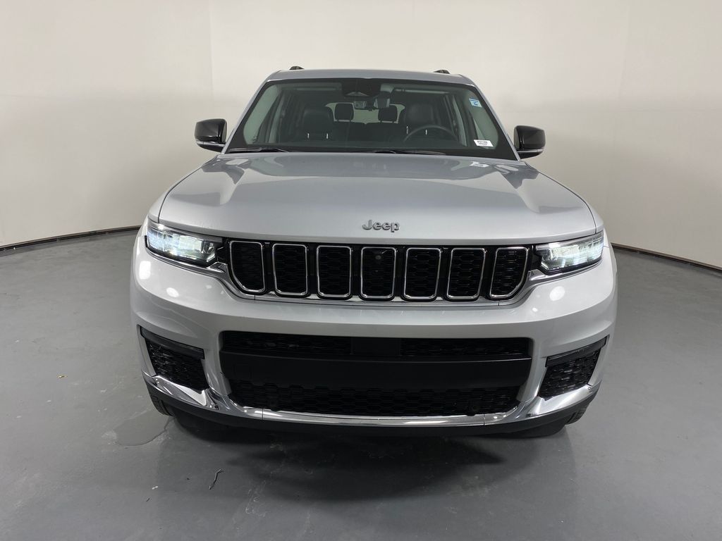 Vehicle image 2 of 45