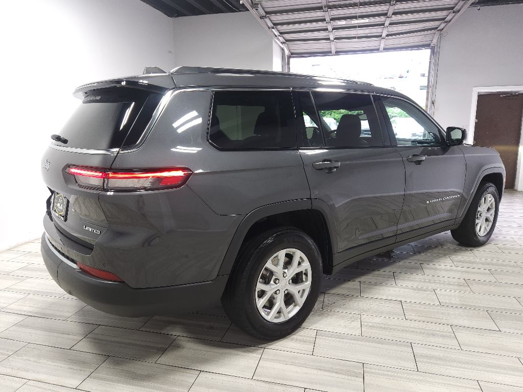 2023 Jeep Grand Cherokee L Limited Image 5 of 25