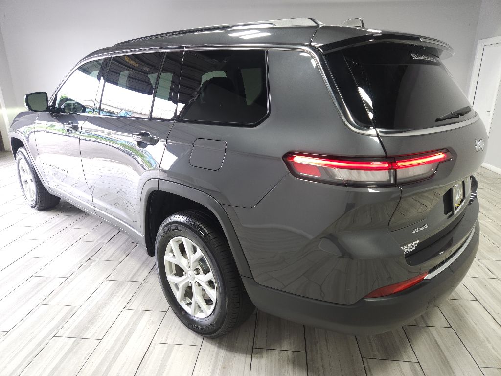 2023 Jeep Grand Cherokee L Limited Image 7 of 25