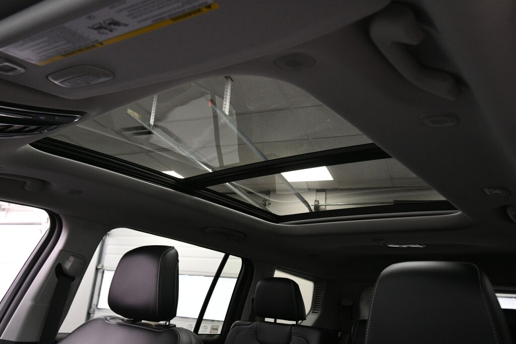 Vehicle image 32 of 32