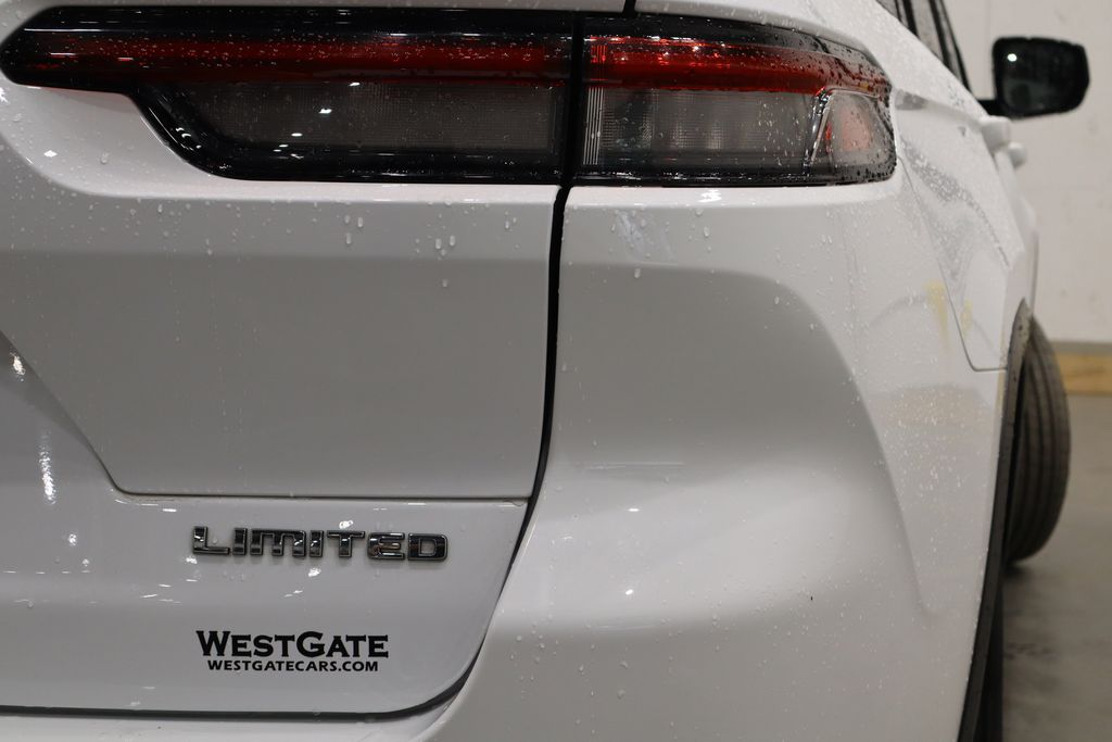 Vehicle image 45 of 46