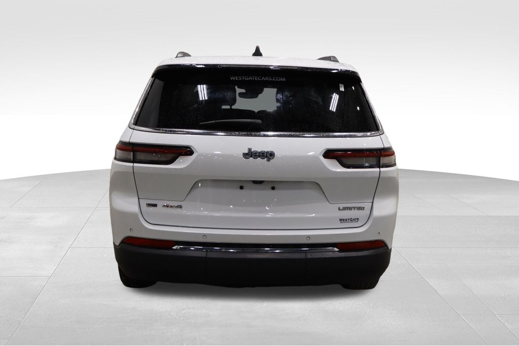 Vehicle image 5 of 46