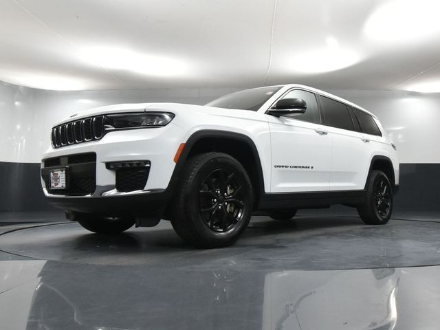 Vehicle image 10 of 60