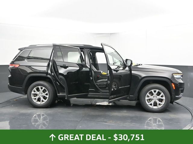 Vehicle image 21 of 116