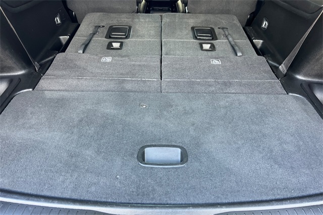Vehicle image 14 of 46