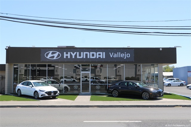 Vehicle image 6 of 46