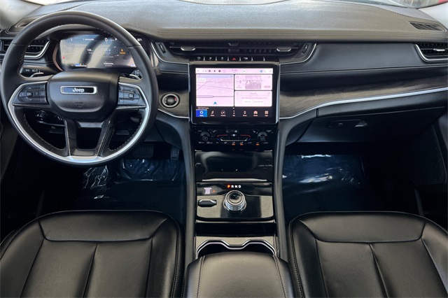 Vehicle image 19 of 46