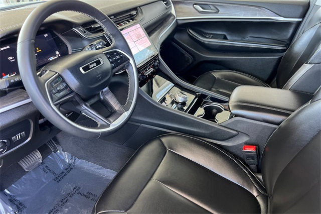 Vehicle image 20 of 46