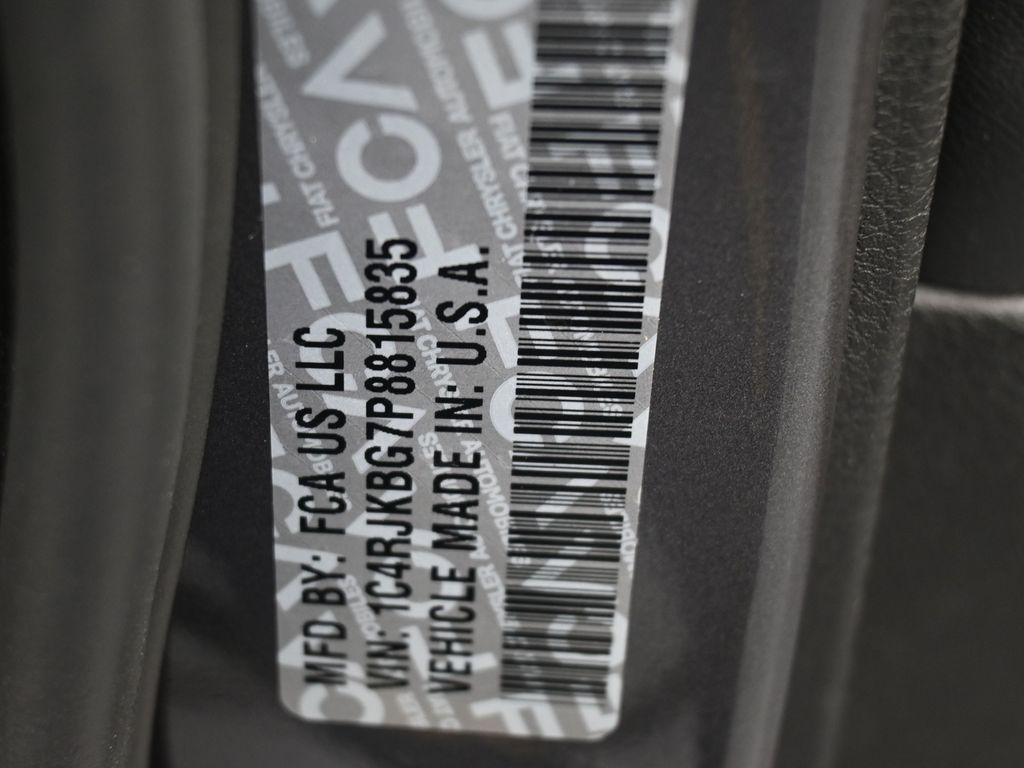 Vehicle image 67 of 78