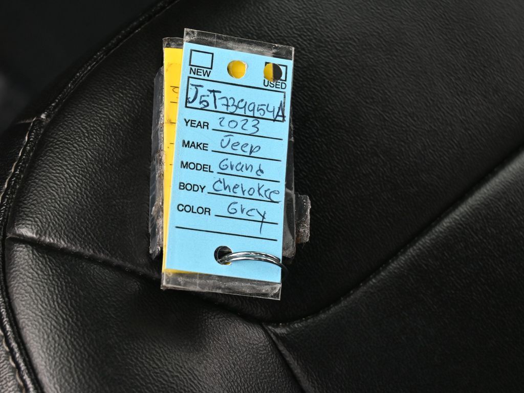 Vehicle image 64 of 78