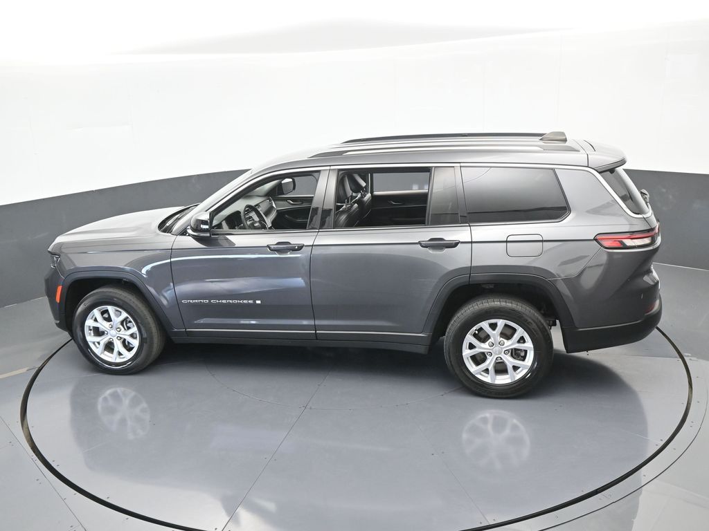 Vehicle image 35 of 78