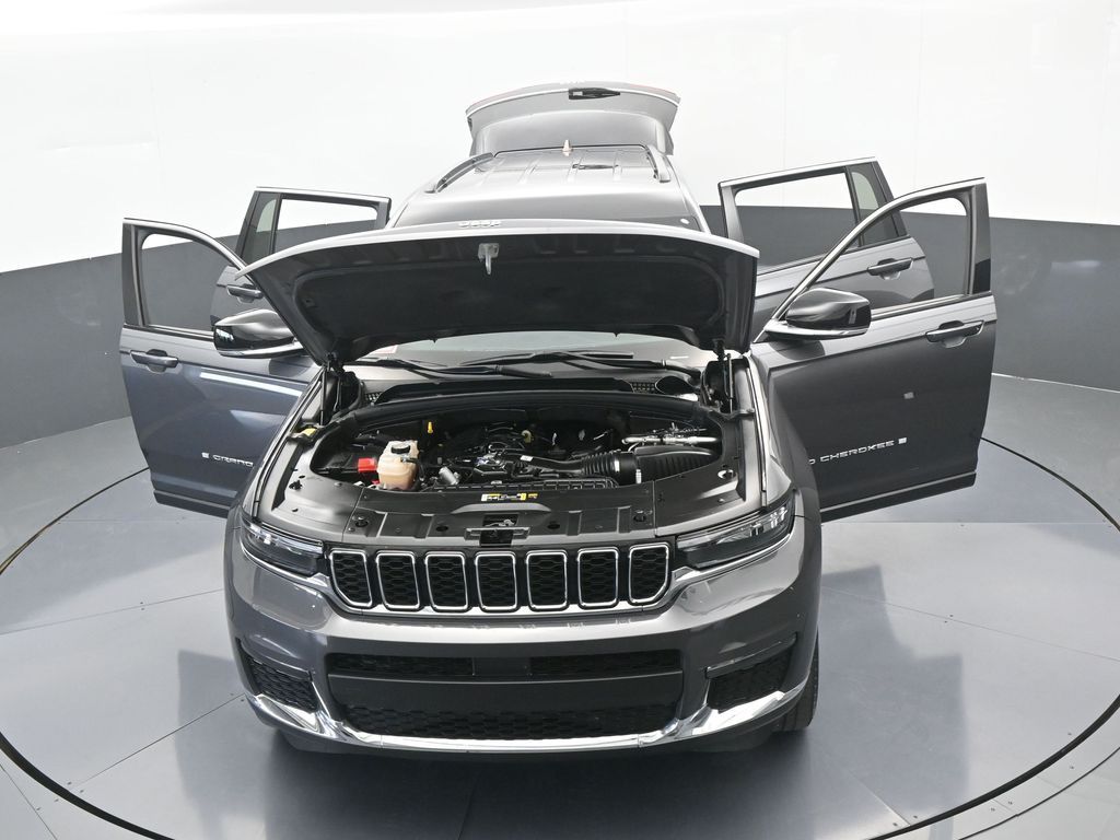 Vehicle image 6 of 78