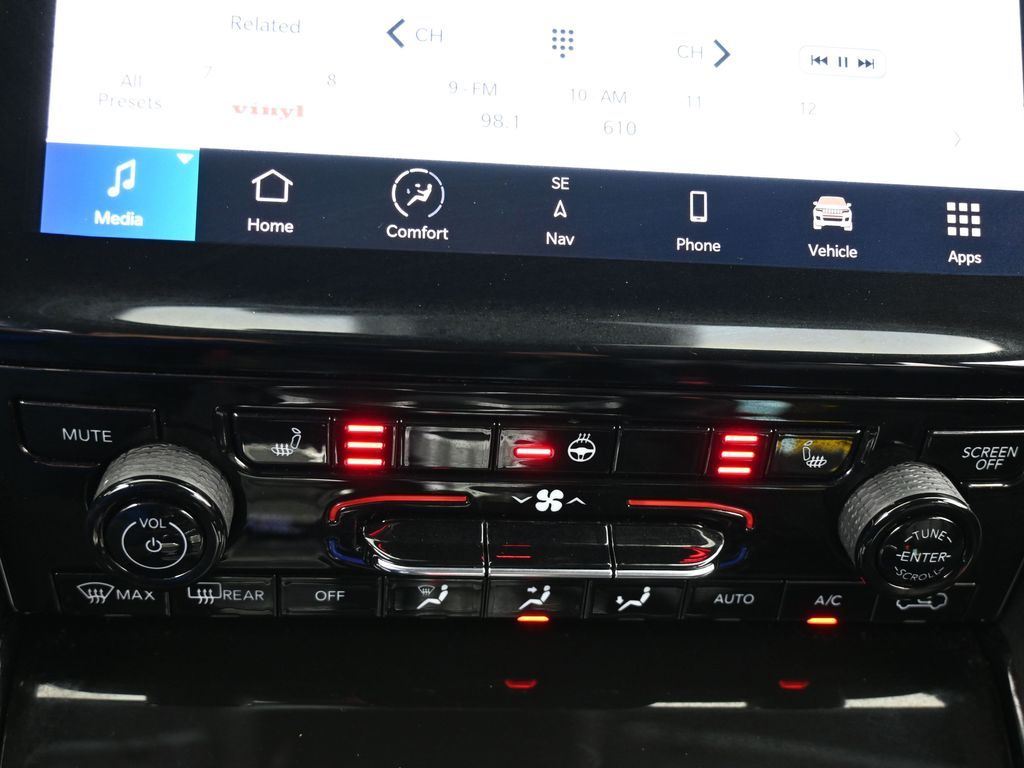 Vehicle image 57 of 78