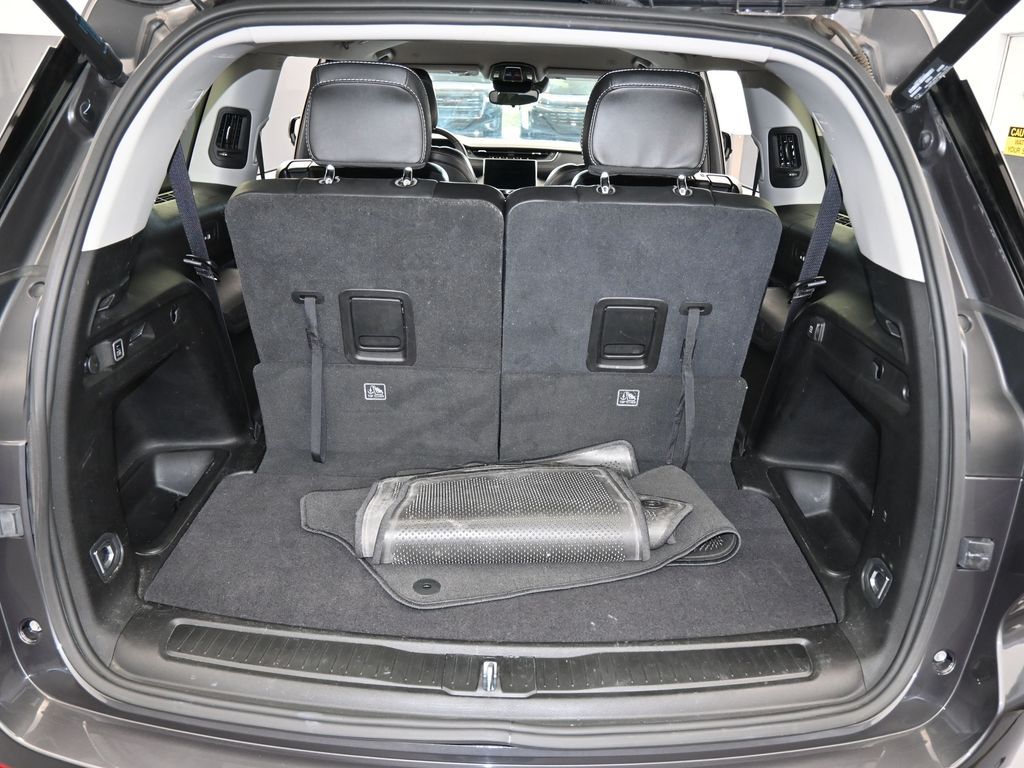 Vehicle image 38 of 78