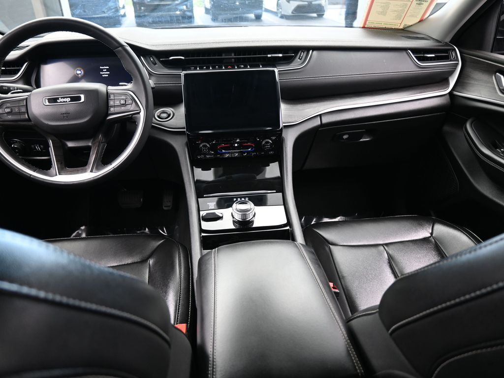 Vehicle image 48 of 78