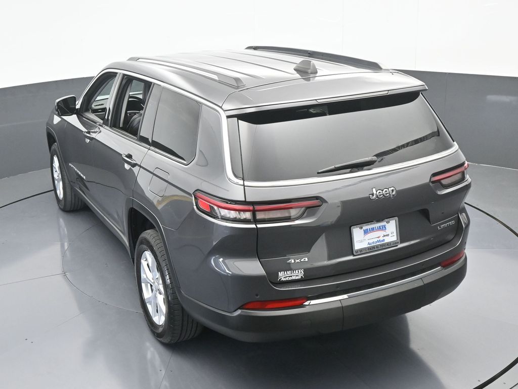 Vehicle image 28 of 78