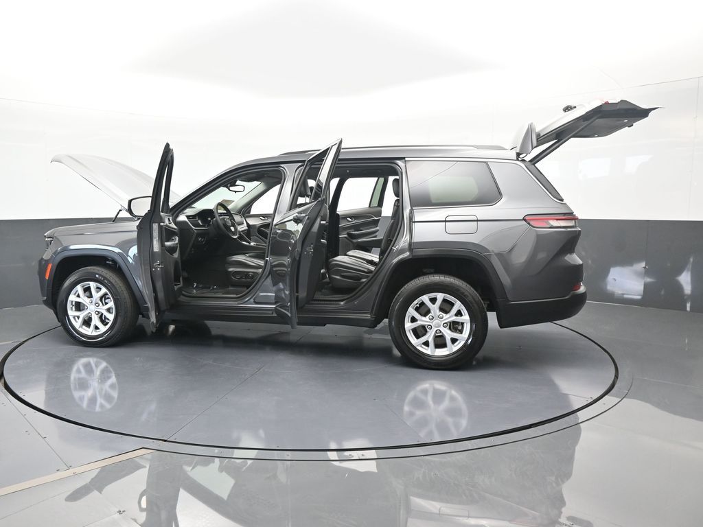 Vehicle image 29 of 78