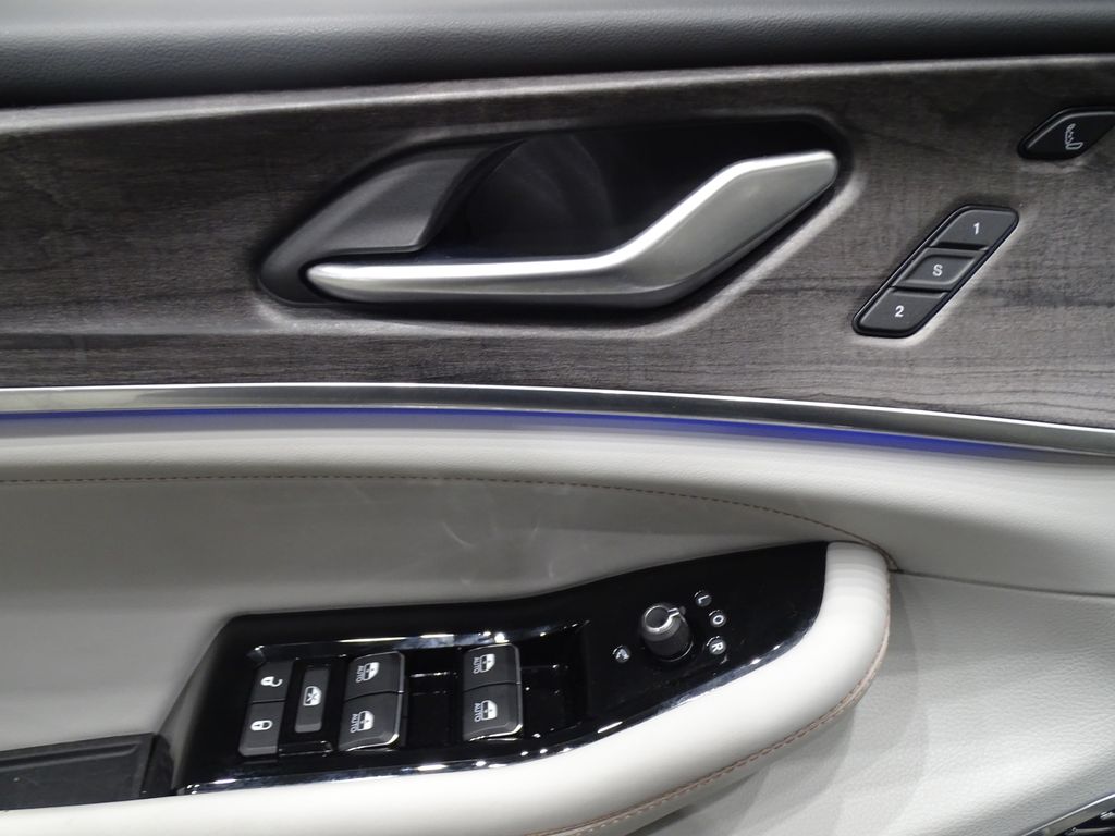 Vehicle image 48 of 59