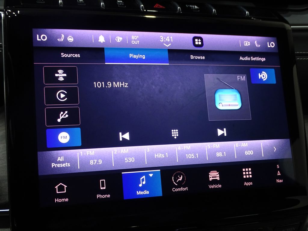 Vehicle image 22 of 59