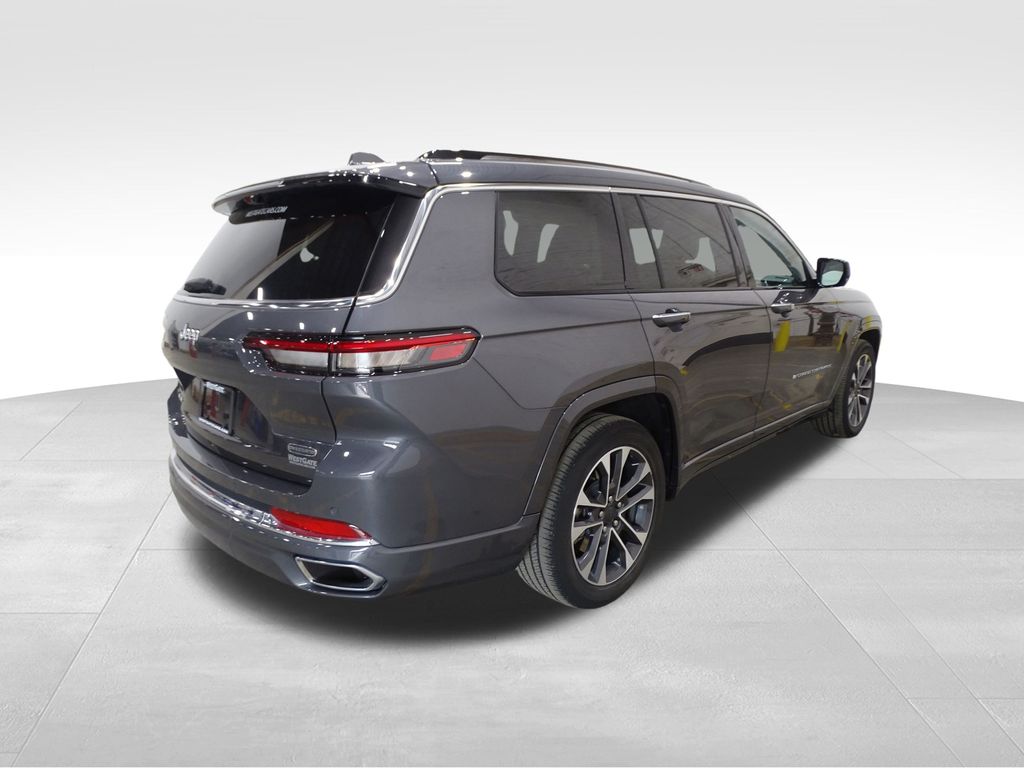 Vehicle image 4 of 59