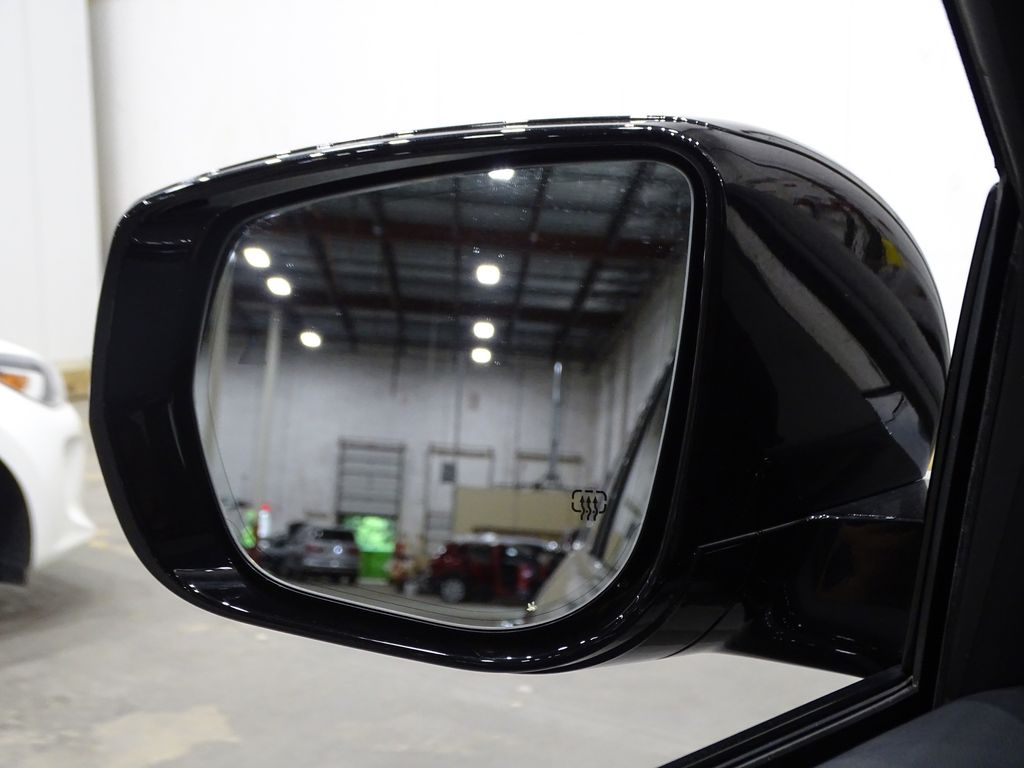 Vehicle image 57 of 59