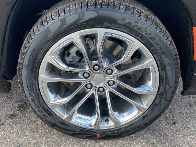 Vehicle image 6 of 19