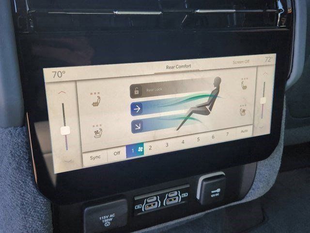 Vehicle image 14 of 26