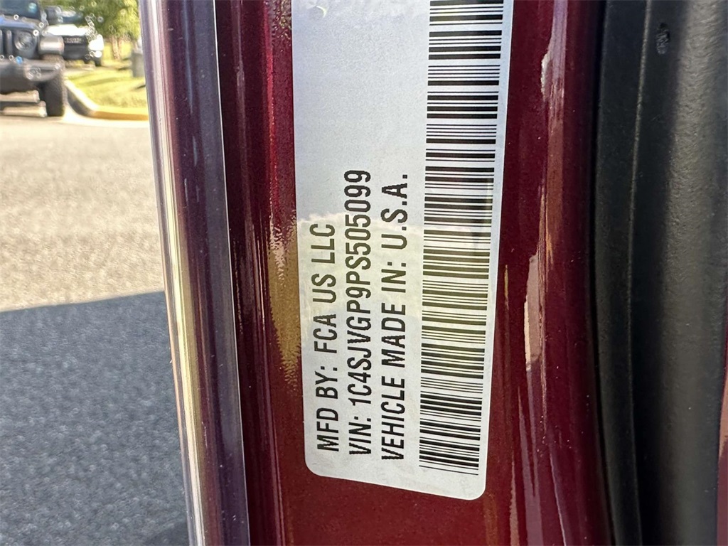Vehicle image 24 of 30