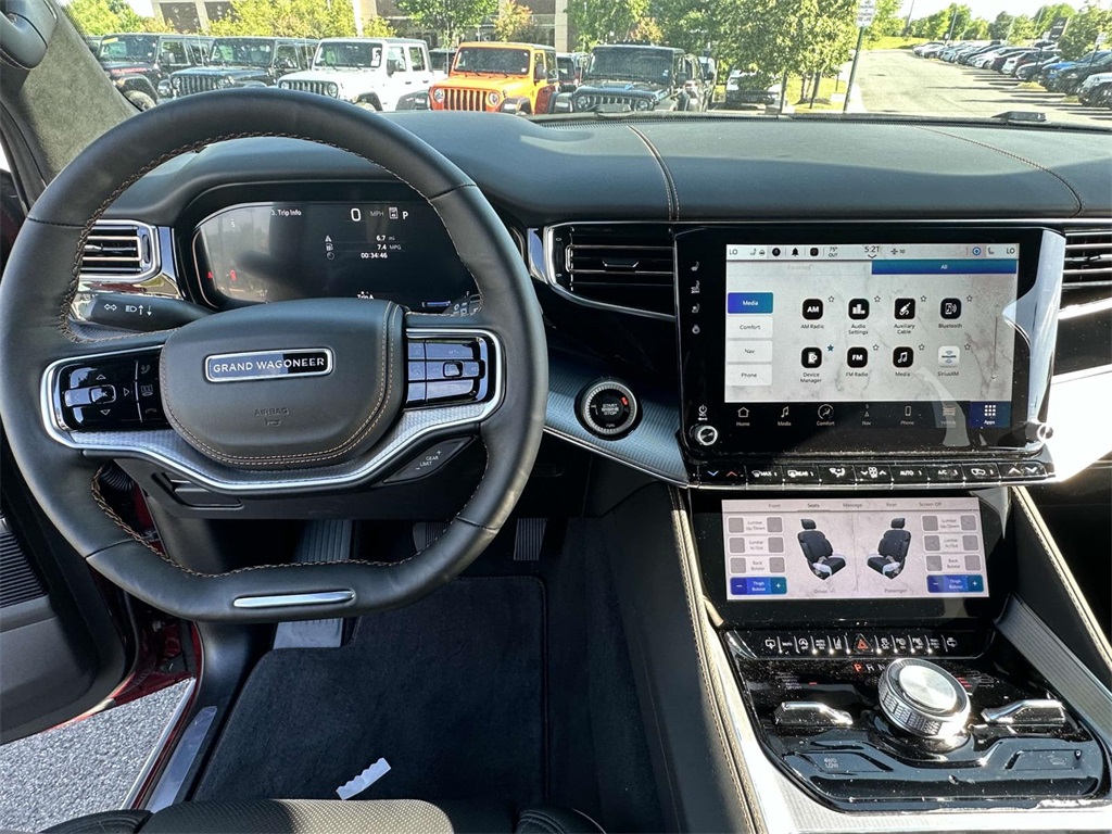 Vehicle image 16 of 30