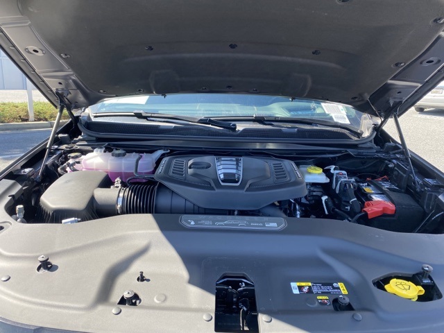 Vehicle image 11 of 37