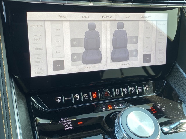 Vehicle image 22 of 37