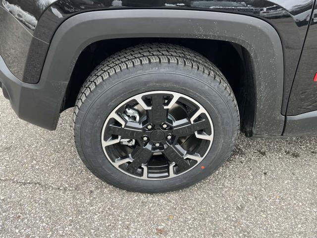 Vehicle image 8 of 20