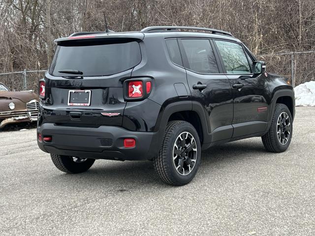 Vehicle image 4 of 20