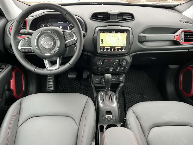 Vehicle image 10 of 20
