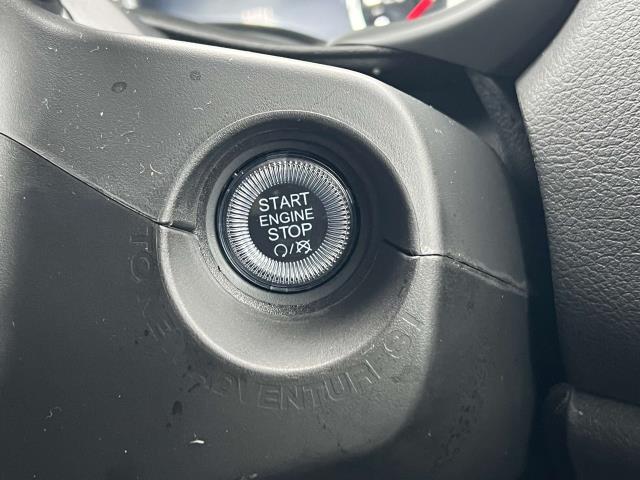 Vehicle image 17 of 20