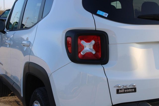 Vehicle image 10 of 35