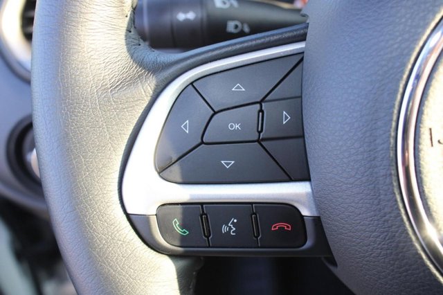 Vehicle image 20 of 35