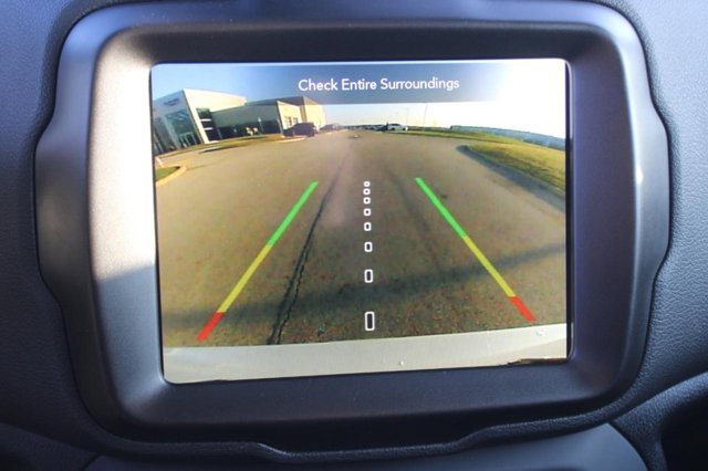 Vehicle image 23 of 35