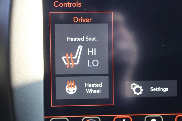 Vehicle image 25 of 35